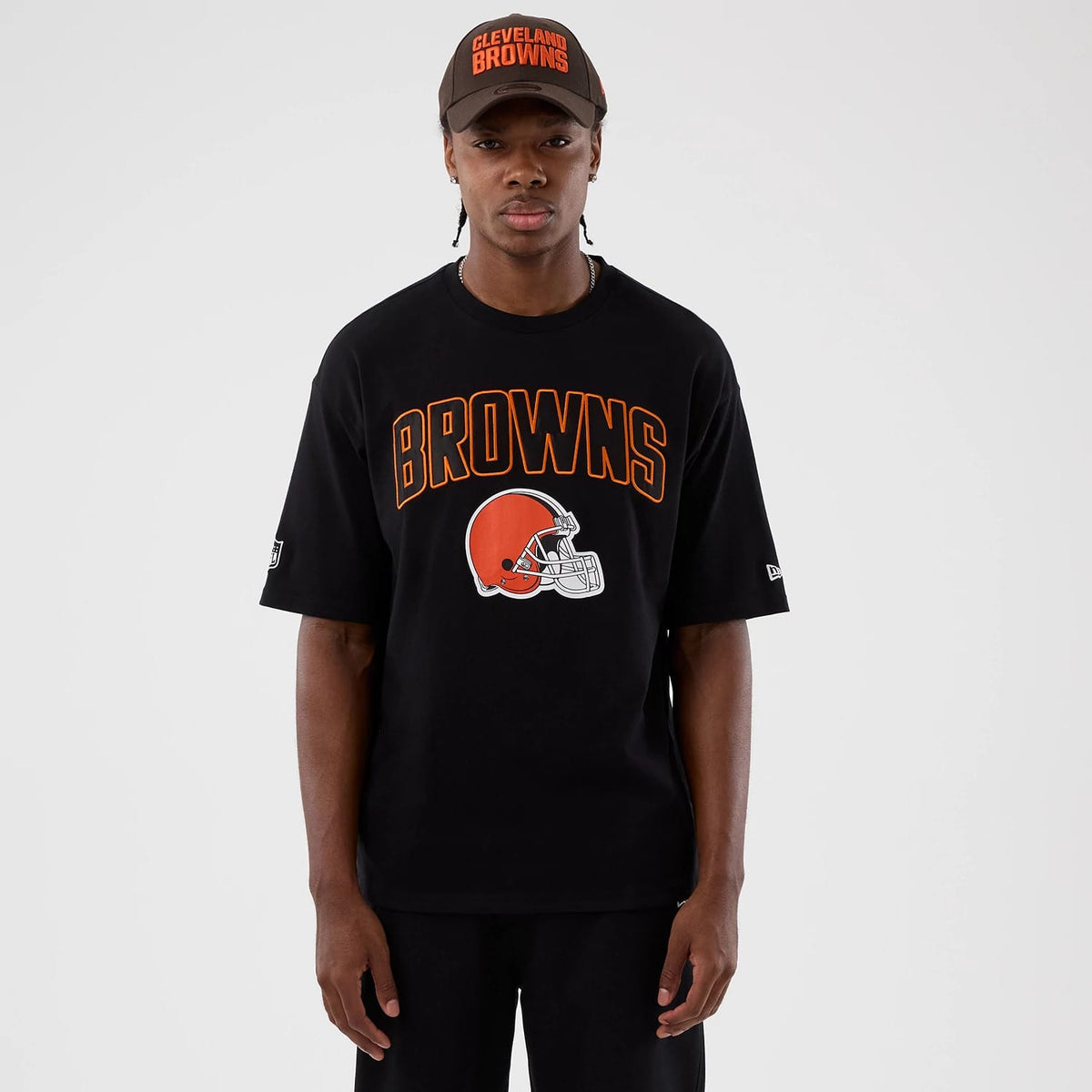 Cleveland Browns NFL International Series Games Black Oversized T-Shirt-klyvox
