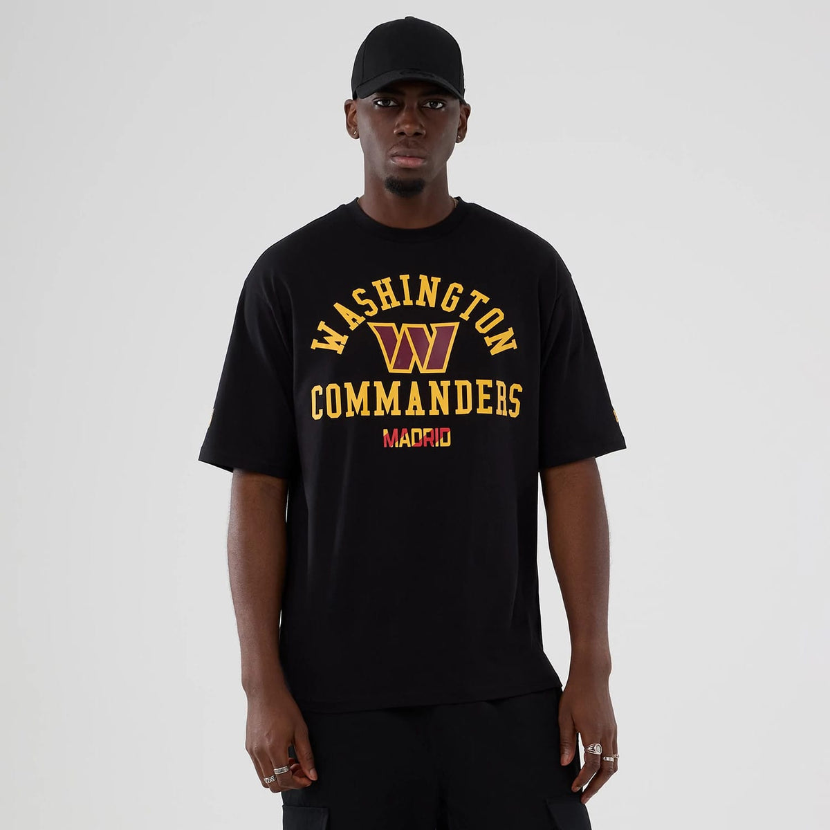 Washington Commanders NFL International Series Games 2025 Black Oversized T-Shirt-klyvox
