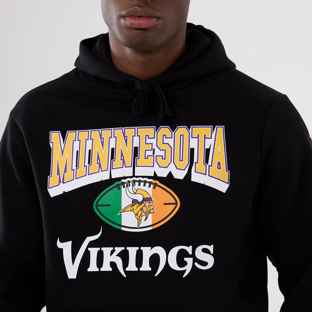Minnesota Vikings NFL International Series Games 2025 Black Pullover Hoodie-klyvox
