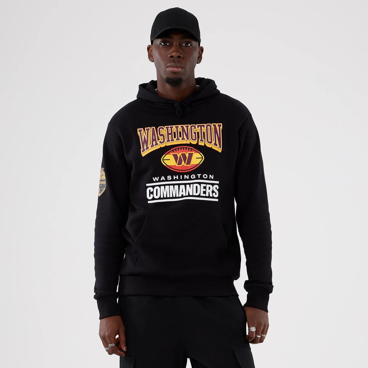 Washington Commanders NFL International Series Games 2025 Black Pullover Hoodie-klyvox