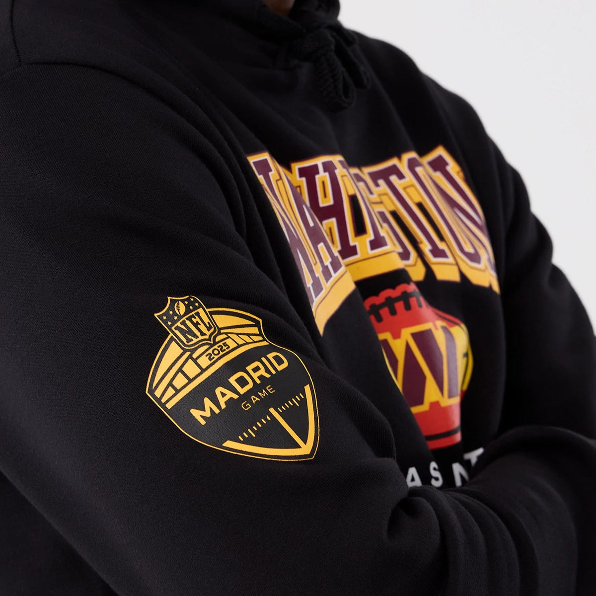 Washington Commanders NFL International Series Games 2025 Black Pullover Hoodie-klyvox
