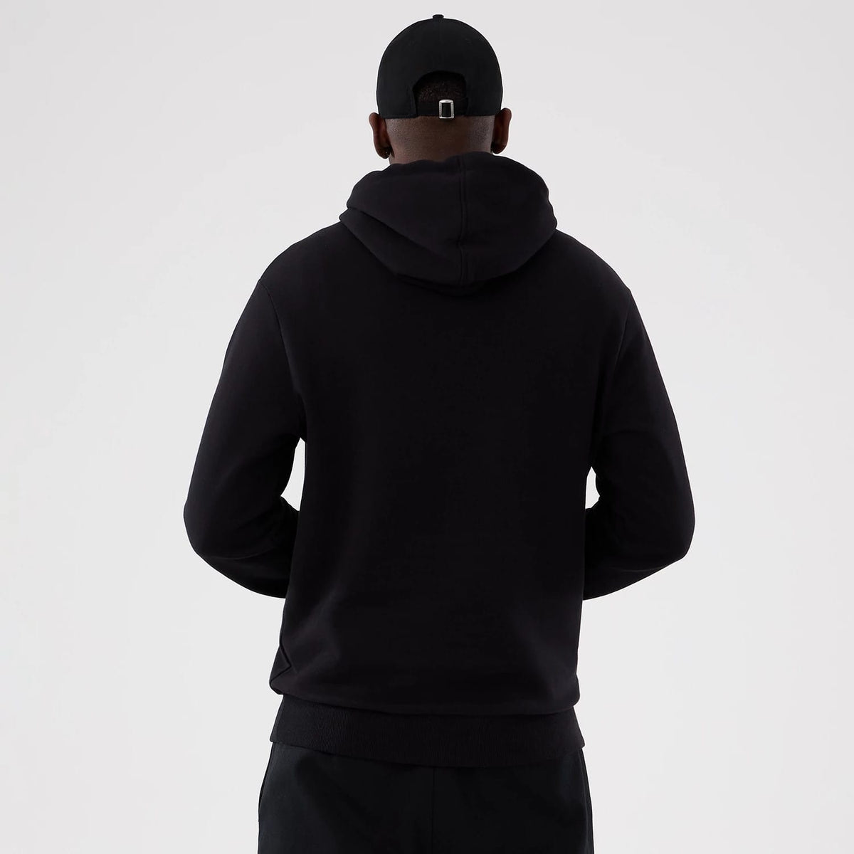 Washington Commanders NFL International Series Games 2025 Black Pullover Hoodie-klyvox