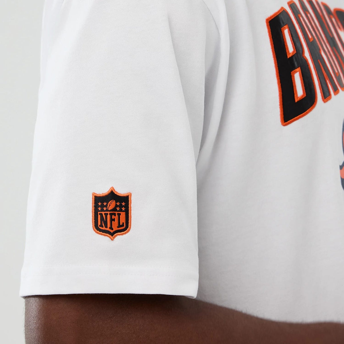 Denver Broncos NFL International Series Games 2025 White Premium T-Shirt-klyvox