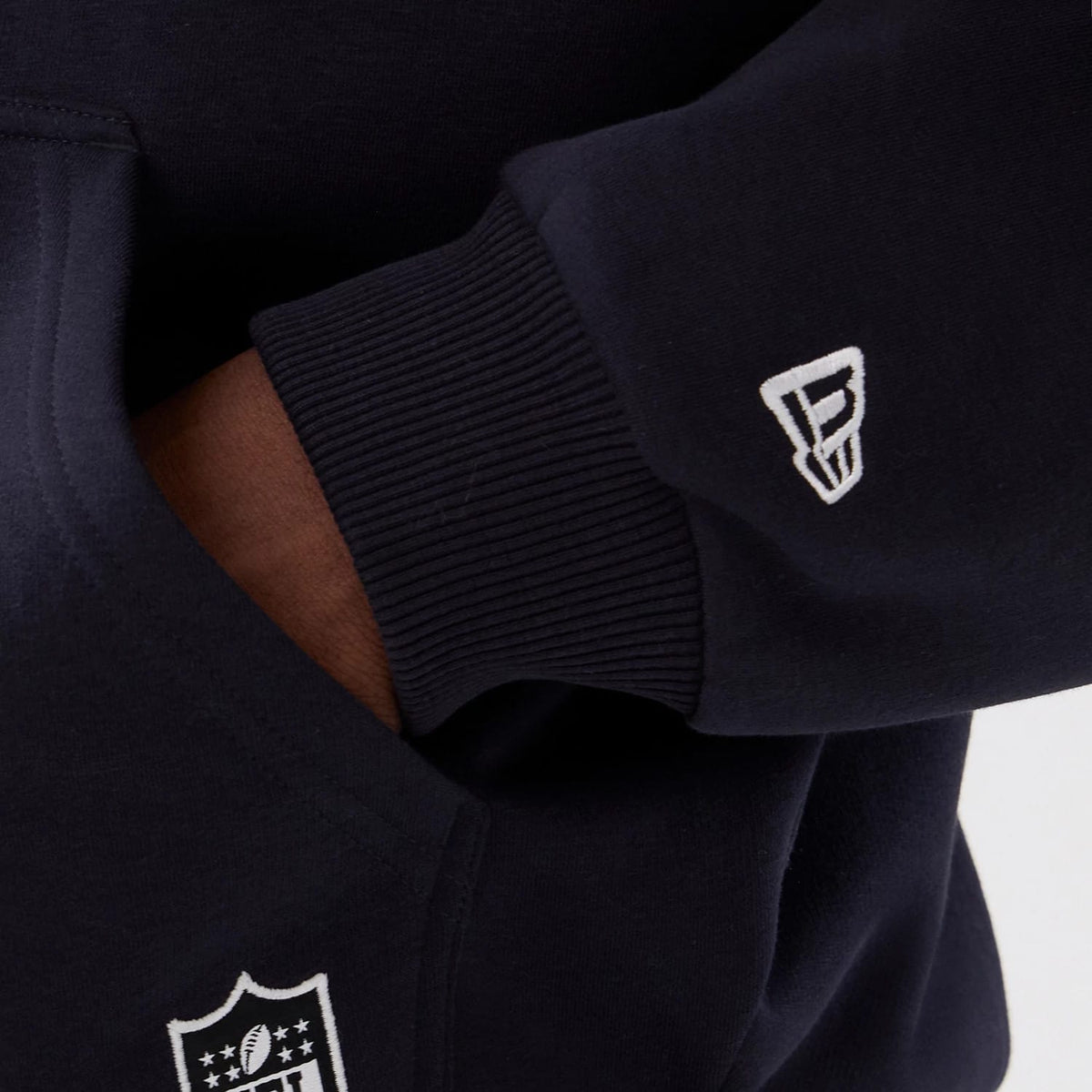 LA Rams NFL International Series Games 2025 Navy Premium Pullover Hoodie-klyvox