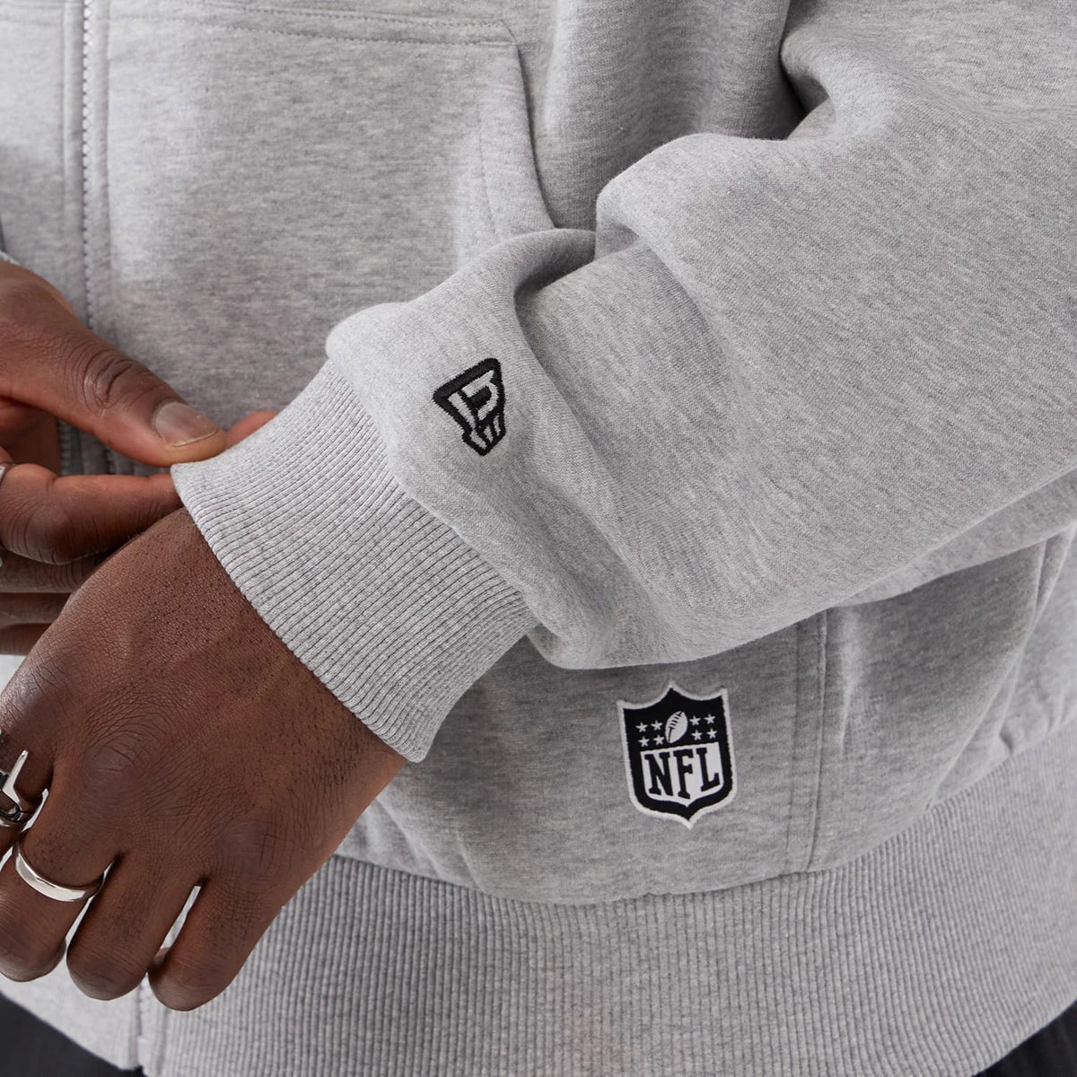 Minnesota Vikings NFL International Series Games 2025 Grey Premium Pullover Hoodie-klyvox