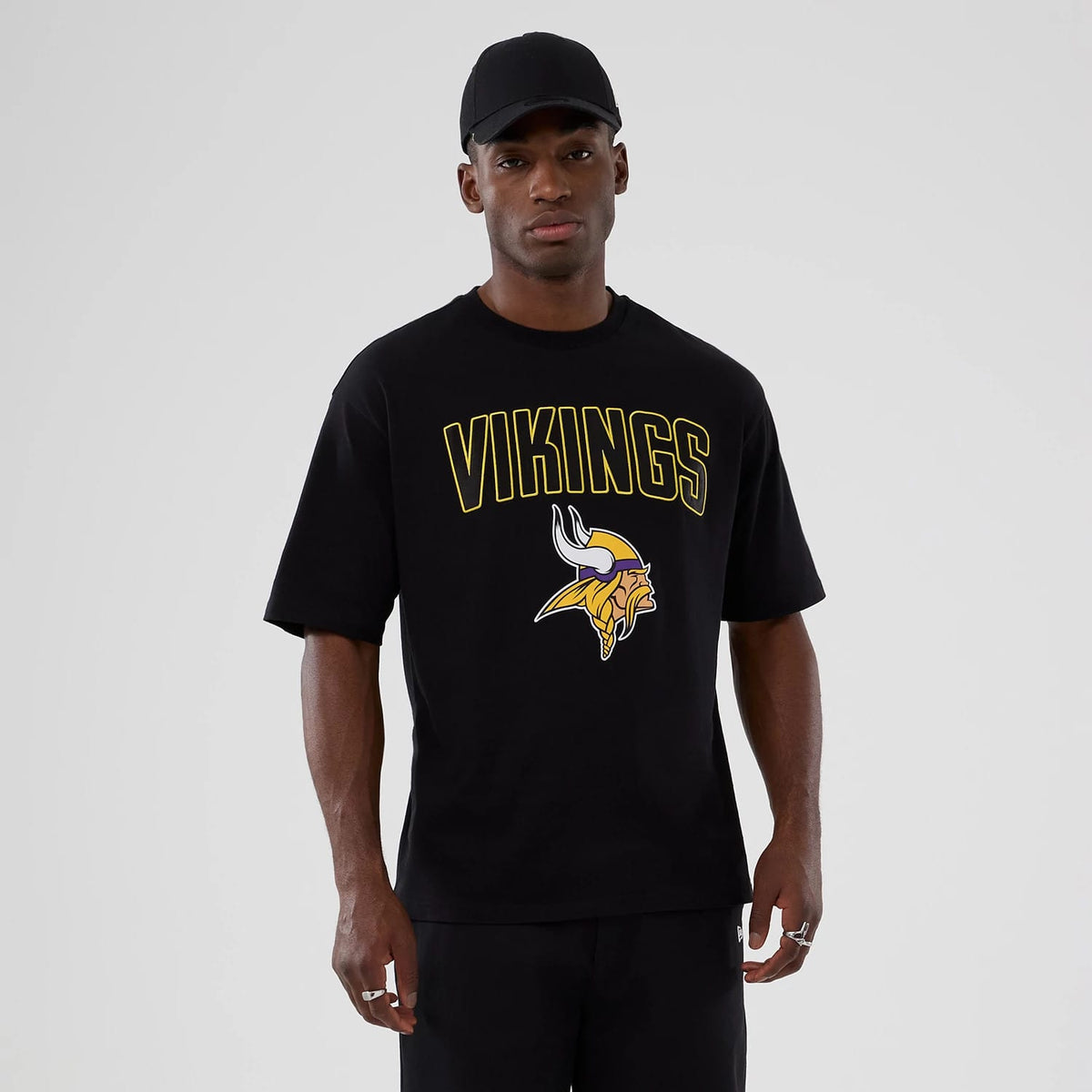Minnesota Vikings NFL International Series Games 2025 Black Premium T-Shirt-klyvox