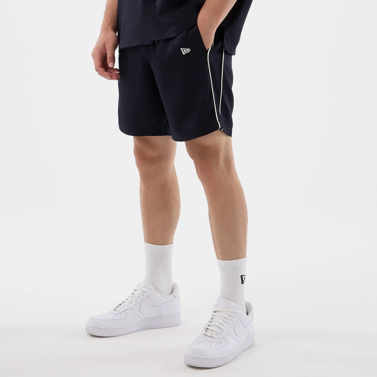New Era Piping Navy Shorts-klyvox