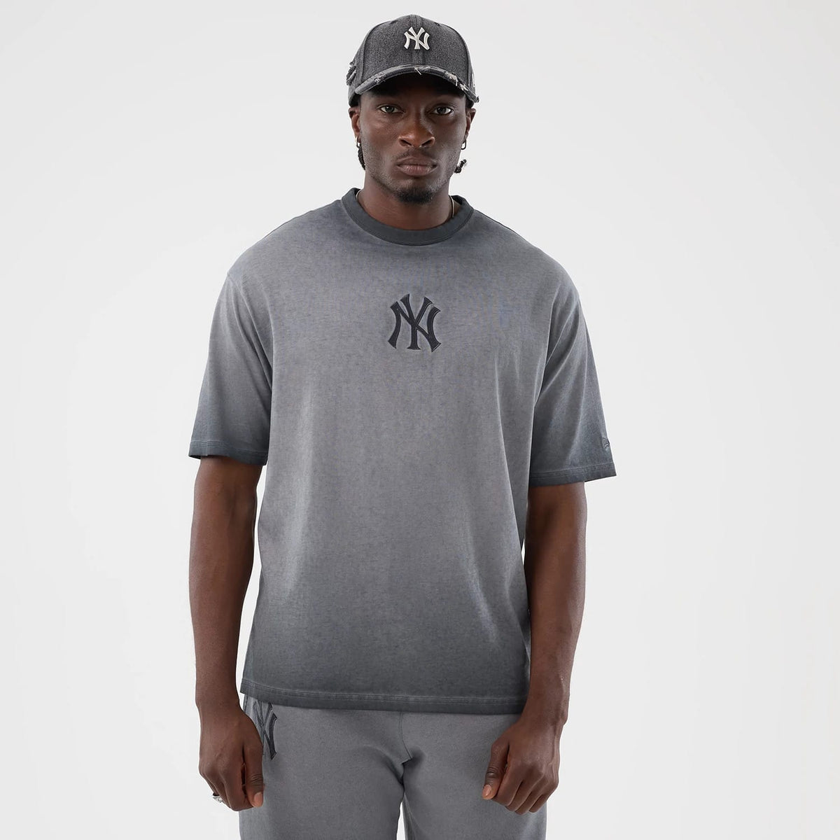 New York Yankees MLB Washed Logo Black T-Shirt-klyvox