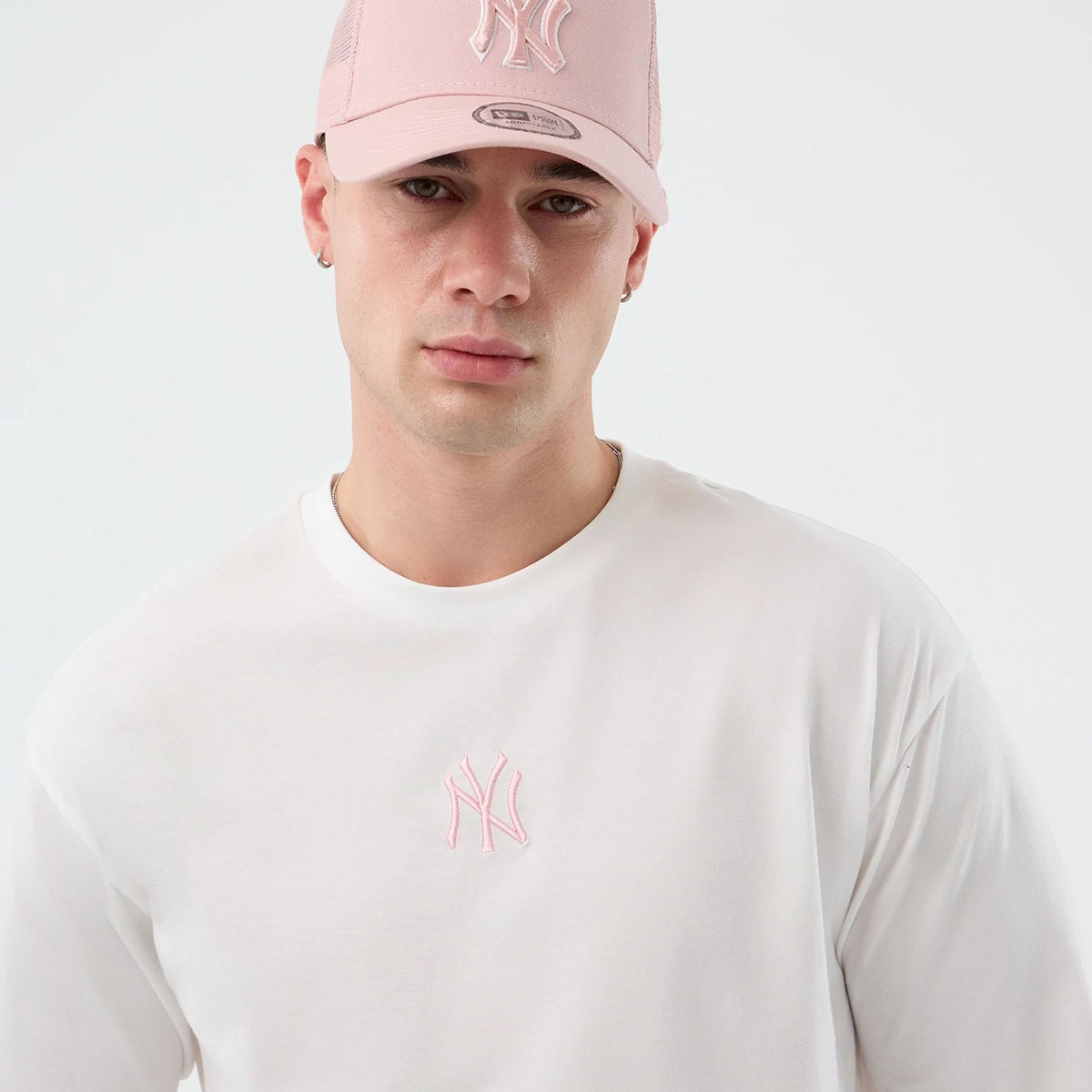 New York Yankees MLB League Essential White Oversized T-Shirt-klyvox