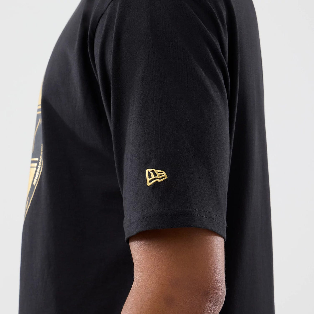 New Era Sticker London Black Oversized T-Shirt-klyvox