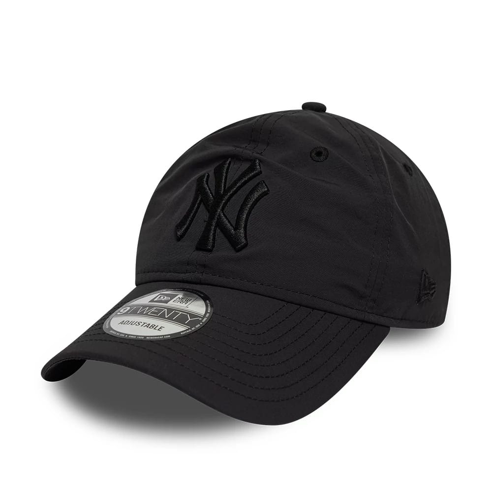 New York Yankees MLB Recycled Black On Black 9TWENTY Adjustable Cap-klyvox