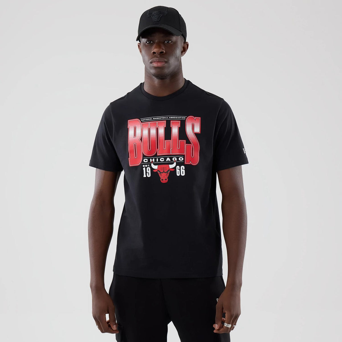 Chicago Bulls NBA Arch Graphic Black T-Shirt-klyvox