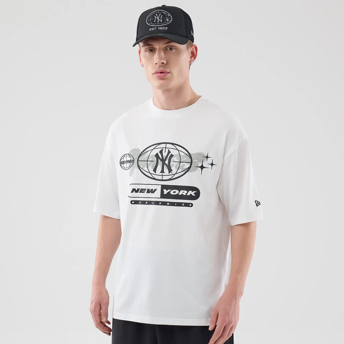 New York Yankees MLB Logo Graphic White Oversized T-Shirt-klyvox