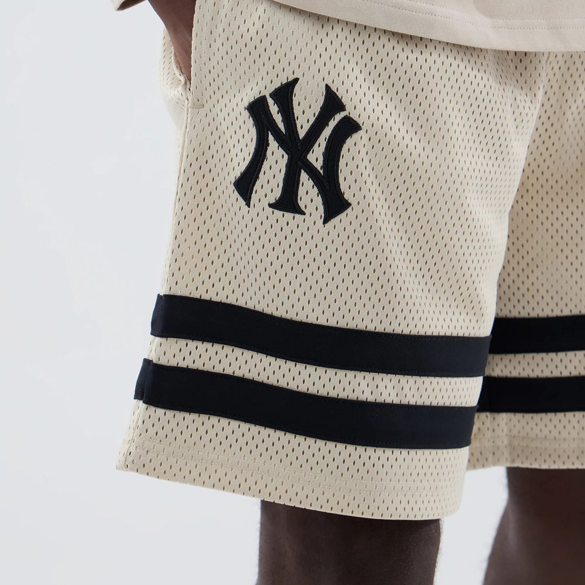 New York Yankees MLB Light Beige Oversized Mesh Shorts-klyvox