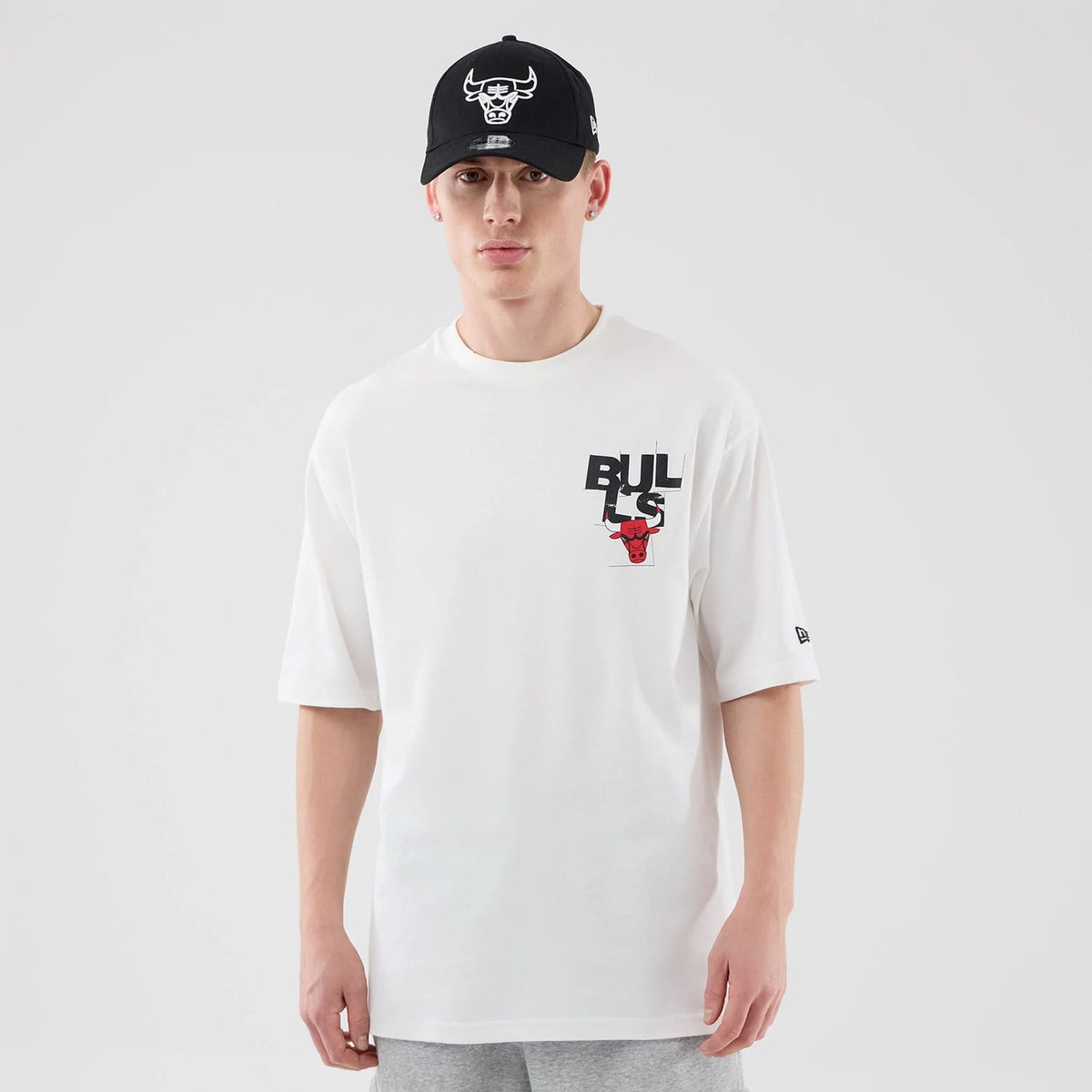 Chicago Bulls NBA Player Graphic White Oversized T-Shirt-klyvox