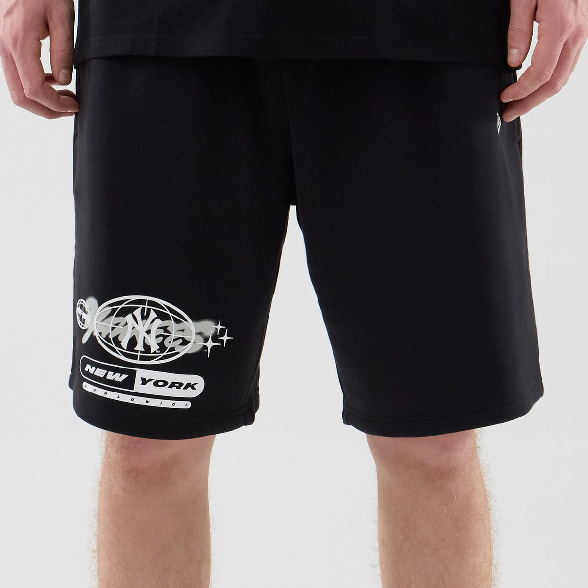 New York Yankees MLB Logo Graphic Black Oversized Shorts-klyvox