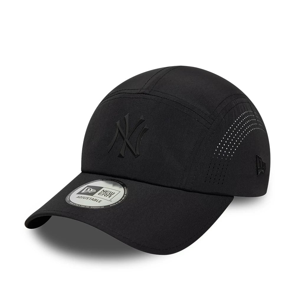 New York Yankees MLB Tech Midi Black Runner Adjustable Cap-klyvox