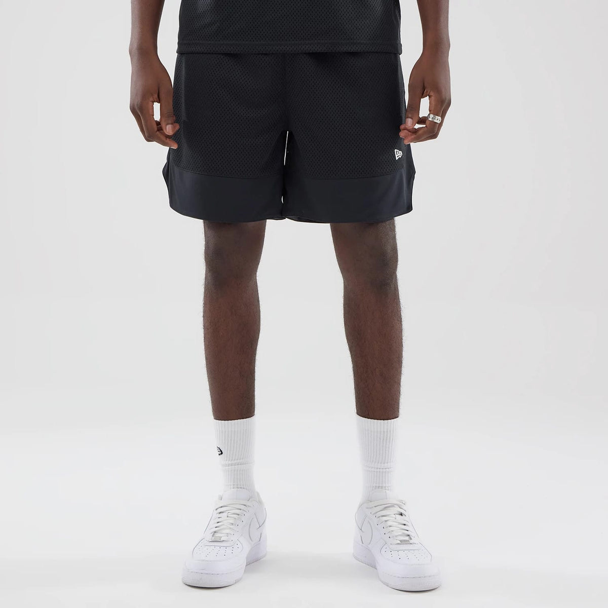 New Era Mesh Black Oversized Shorts-klyvox